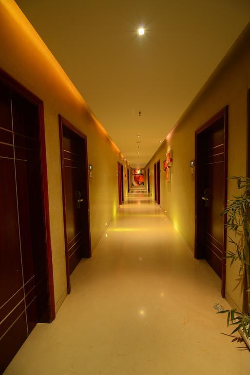Kyriad Hotel Indore By Othpl Exterior photo